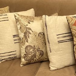 5 Decorative Pillows