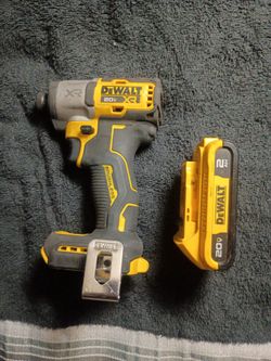 DeWalt 20V XR Brushless Impact Driver with Battery