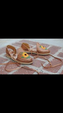 Huarache lace up