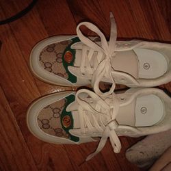 Casual Tennis Like Shoes 