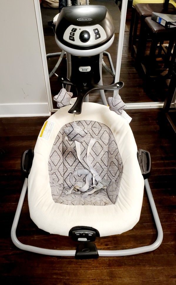 GRACO BABY SWING