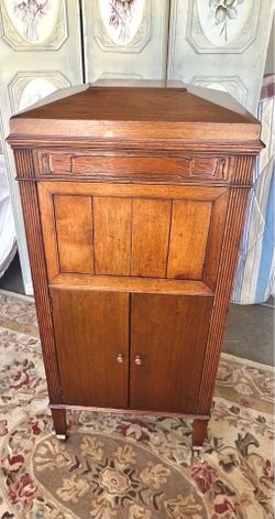 Antique Victrola
