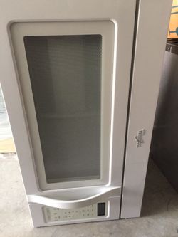 Whirlpool 30” over the range microwave Delivery available 🚚🚛🚚 90 day warranty 🔧🔩🛠 Credit card accepted 💳💳💳