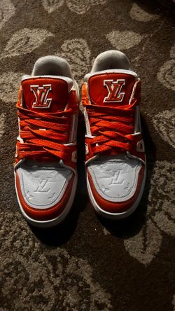 Used Size 9 Louis Vuitton Trainers