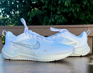 Nike Downshifter 12 White Metallic Women Size 9.5