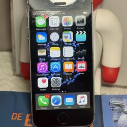Apple Iphone 5   16 gb. Locks read