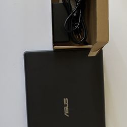 2021 Model Asus Chromebook 14” + New Charger 