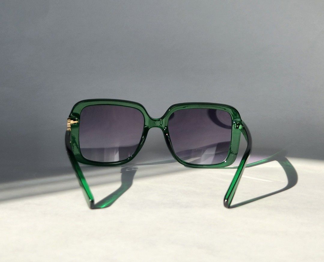 Green Fashion Sunglasses
