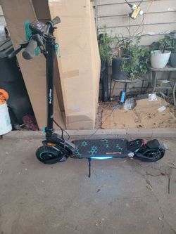 Dual Motor G2 Pro Electric scooter 35mph