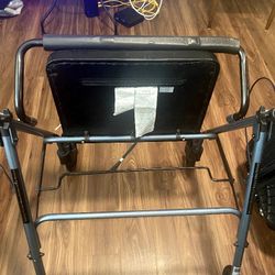 Drive Medical Heavy Duty Bariatric Rollator Rolling Walker with Large Padded Seat, Blue, 500lb.