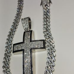 New 24 Inch Chain  Chain W/ Pendant 
