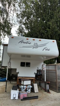 2007 Artic Fox 990 Camper