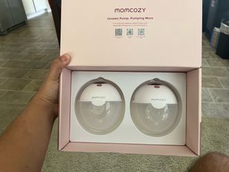 Momcozy wearable breast pump