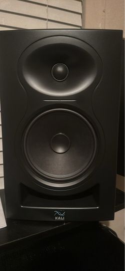 Kali audio studio monitors 8"