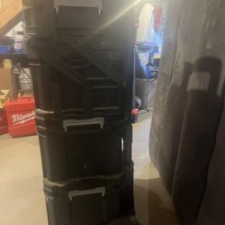 Husky Packouts 