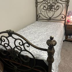 Twin Metal Bed Frame With Mattress