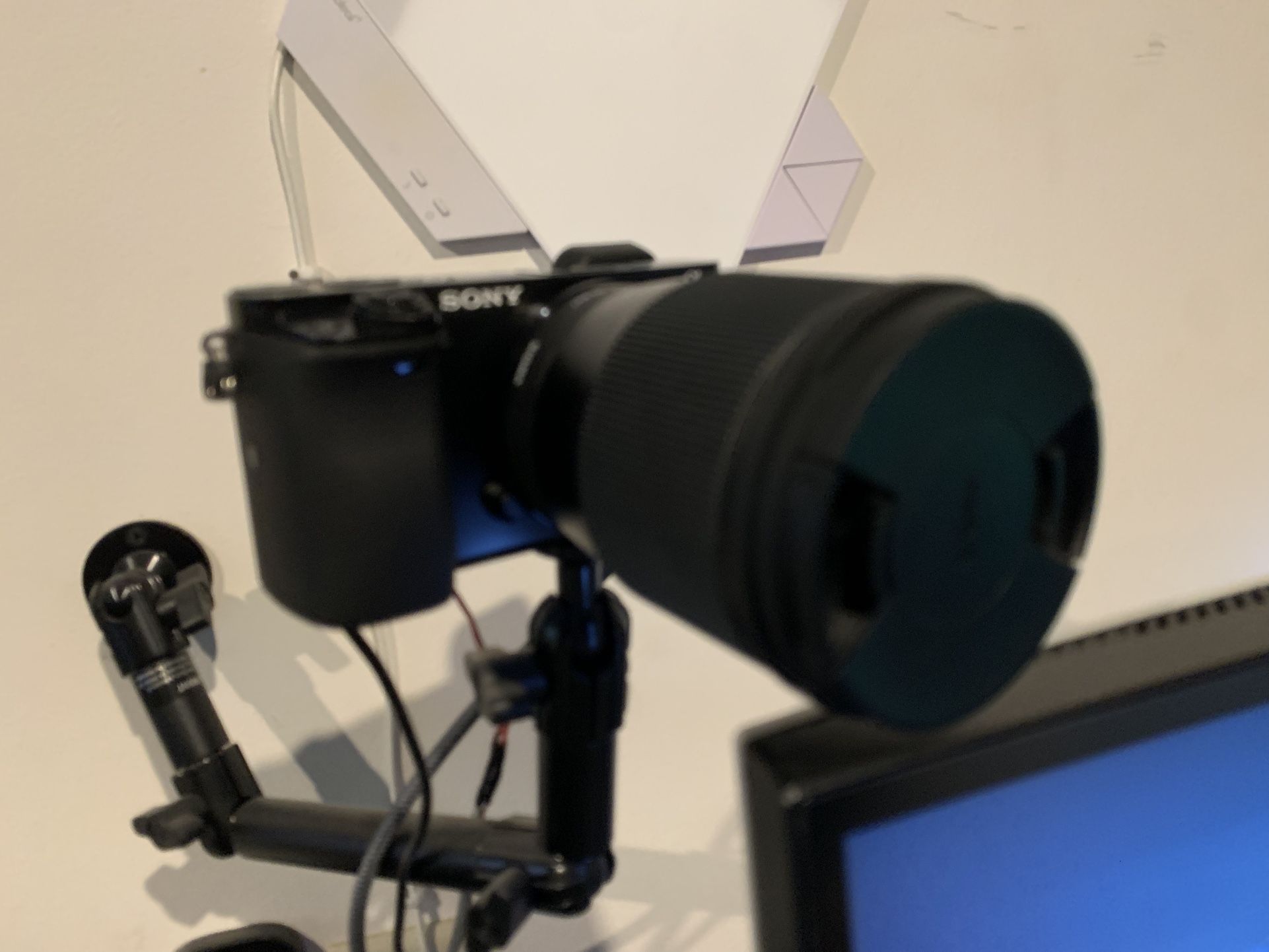 Sony A6000 Mirrorless + Sigma F1.4 Lens