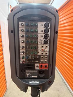 Yamaha STAGEPAS 400i Bluetooth Portable PA System with Stands