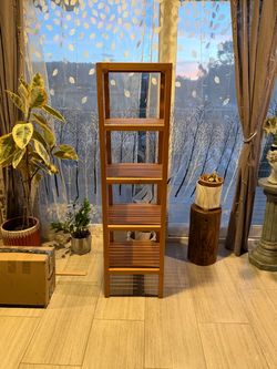 Solid word shelf