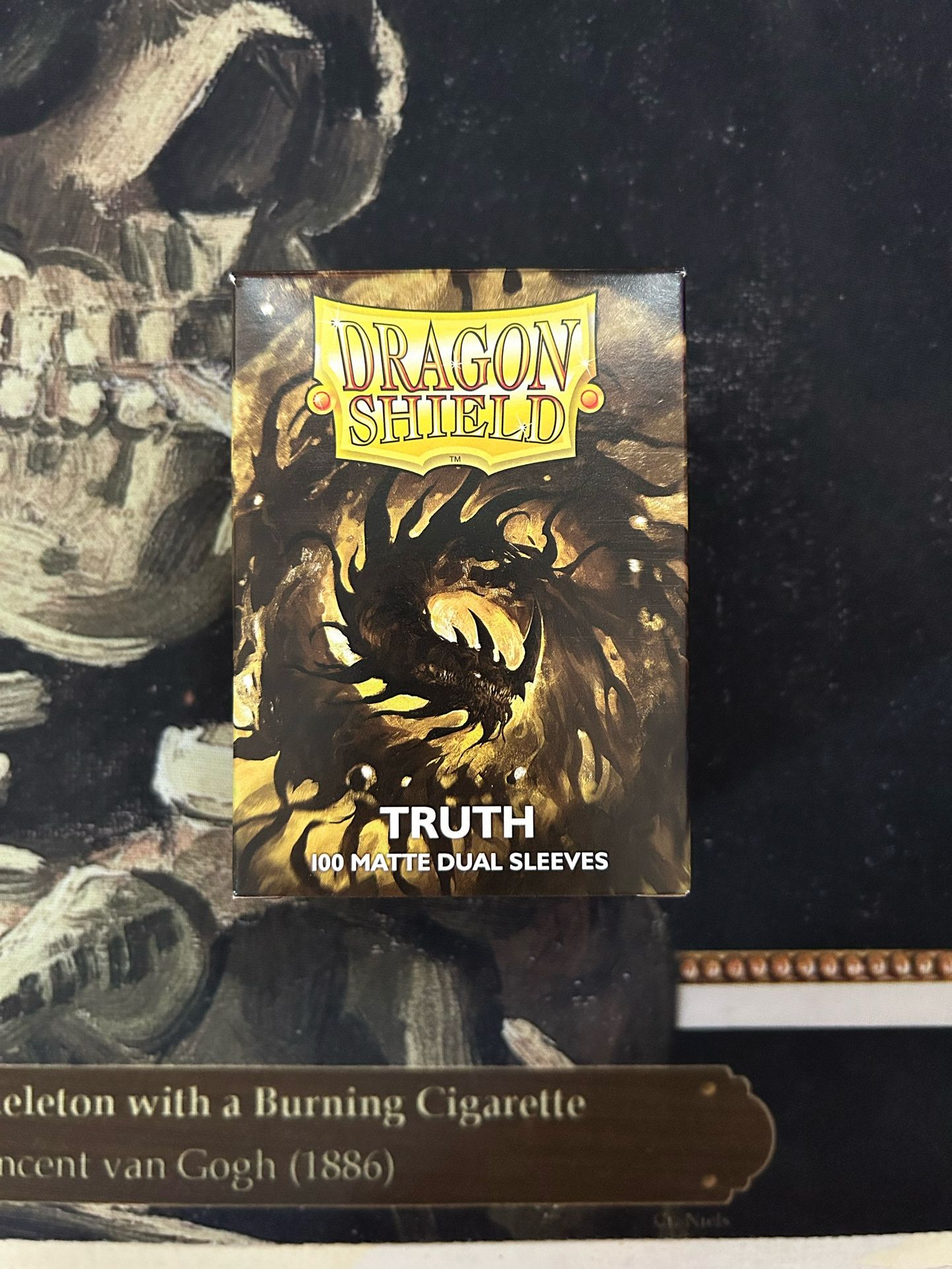Dragon Shield sleeves, ‘TRUTH’ (Gold)