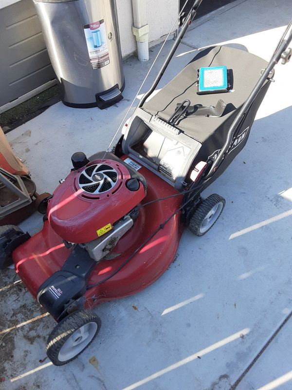 Lawn mower(starts doesn't run) for Sale in Santee, CA ...