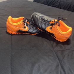 Nike Running Shoes Size 6