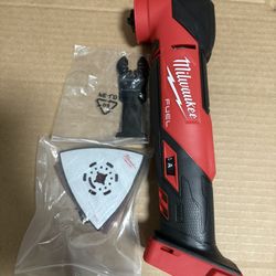 Milwaukee M18 Fuel Brushless Cordless Multi-tool  New 