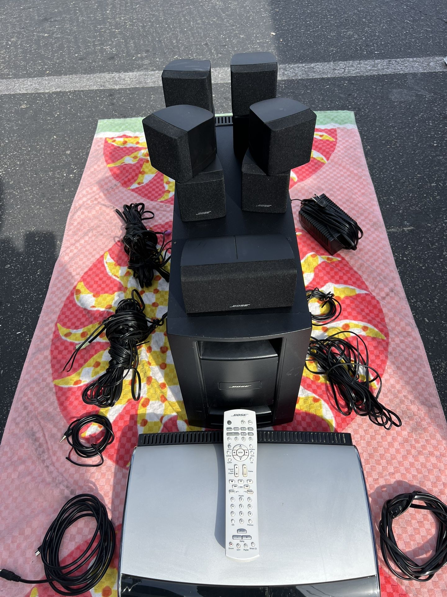 Bose Home Theater System Doble Cube