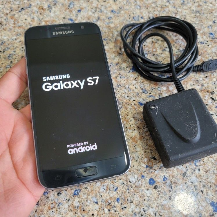 📱Unlocked Galaxy S7 32gb Used great conditions (Price is firm)