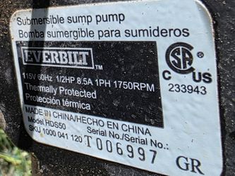 Everbilt HDS50 1/2 HP Cast Iron Submersible Sump Pump w/ Discharge Hose