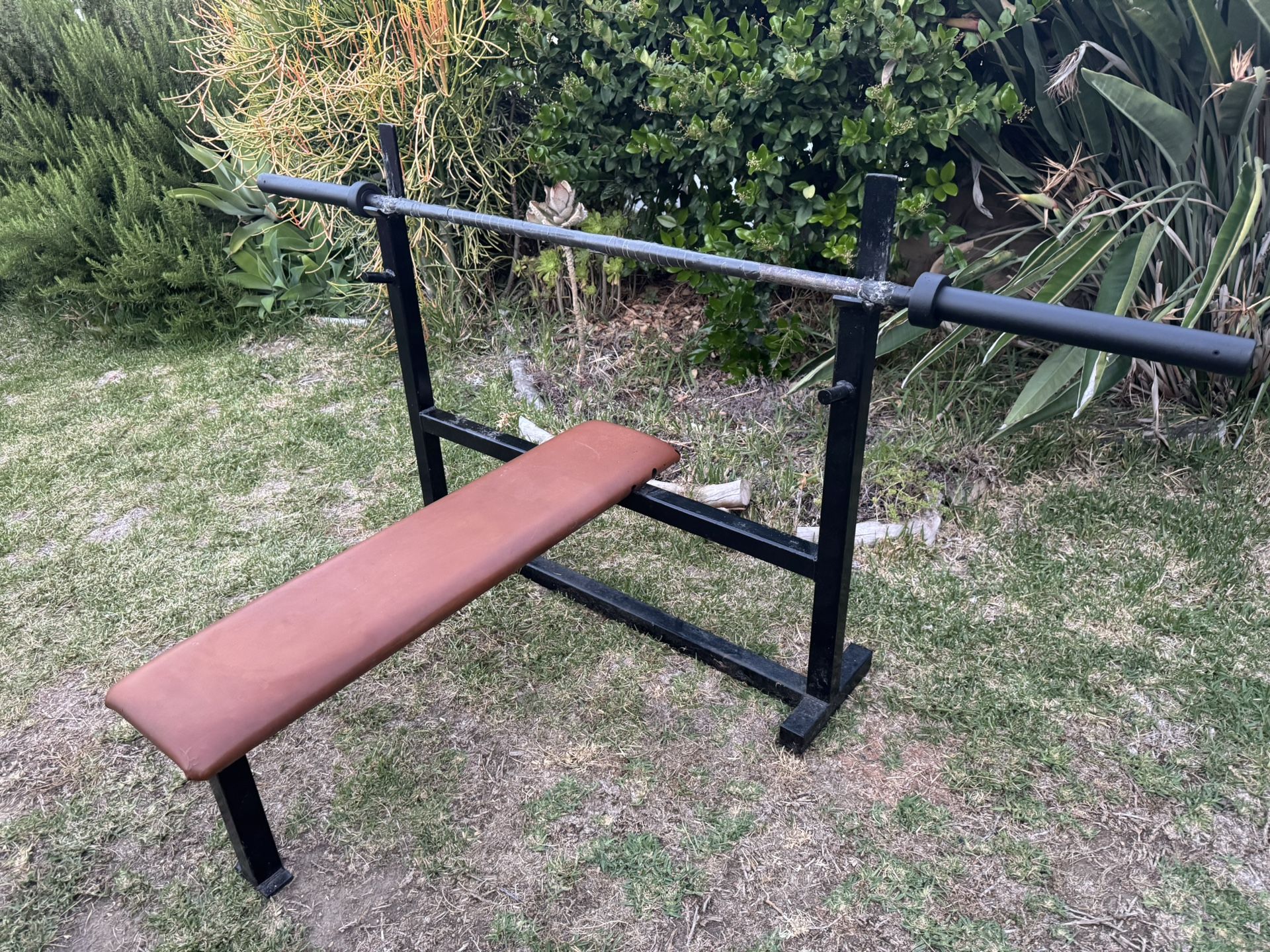 Weight Bench And Bar