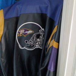 NFL JAKETS 2 DIFFERENT ONES A Piece
