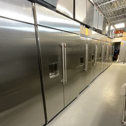 🔥 Monogram 48” Built-In Refrigerator – Like New 🔥