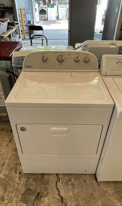 Whirlpool White Dryer with Large Capacity