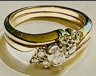 Amazing Woman’s Real Natural Diamond wedding set in solid 14k yellow gold  size 5.25