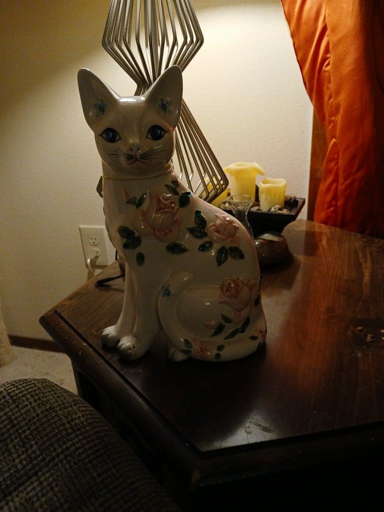 Rare Vintage Ceramic Cat Statue