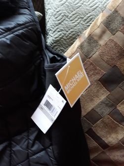 Micheal Kors vest w real fur