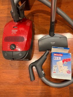 Miele S2121 Centennial edition red canister vacuum + Electric Powerhead