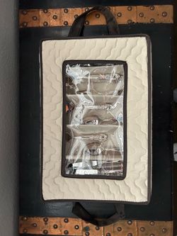 Oneida Silver-Plated Flatware Set with Quilted Storage Case 45 pieces