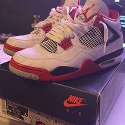 Jordan 4 Retro