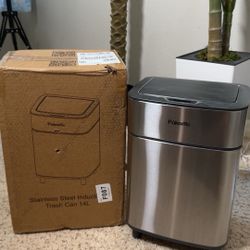 Motion sensor trashcan