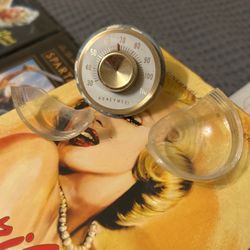 1900 Thermometer, Works Well Casing Need Replaced 