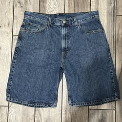 550 Blue Denim Levi’s Jorts. W36