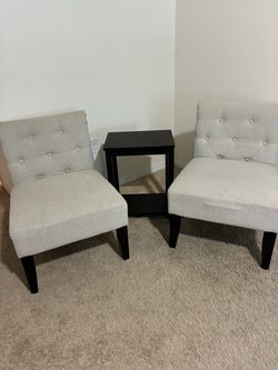 Set of 2 Beige Upholstered Accent Chairs – Tufted