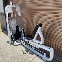 Hoist Commercial Gym Leg Press- 413 LB Weight Stack- Super Compact