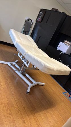 Esthetician medical bed