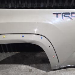 2019 - 2023 TOYOTA TACOMA LEFT DRIVER QUARTER PANEL OEM