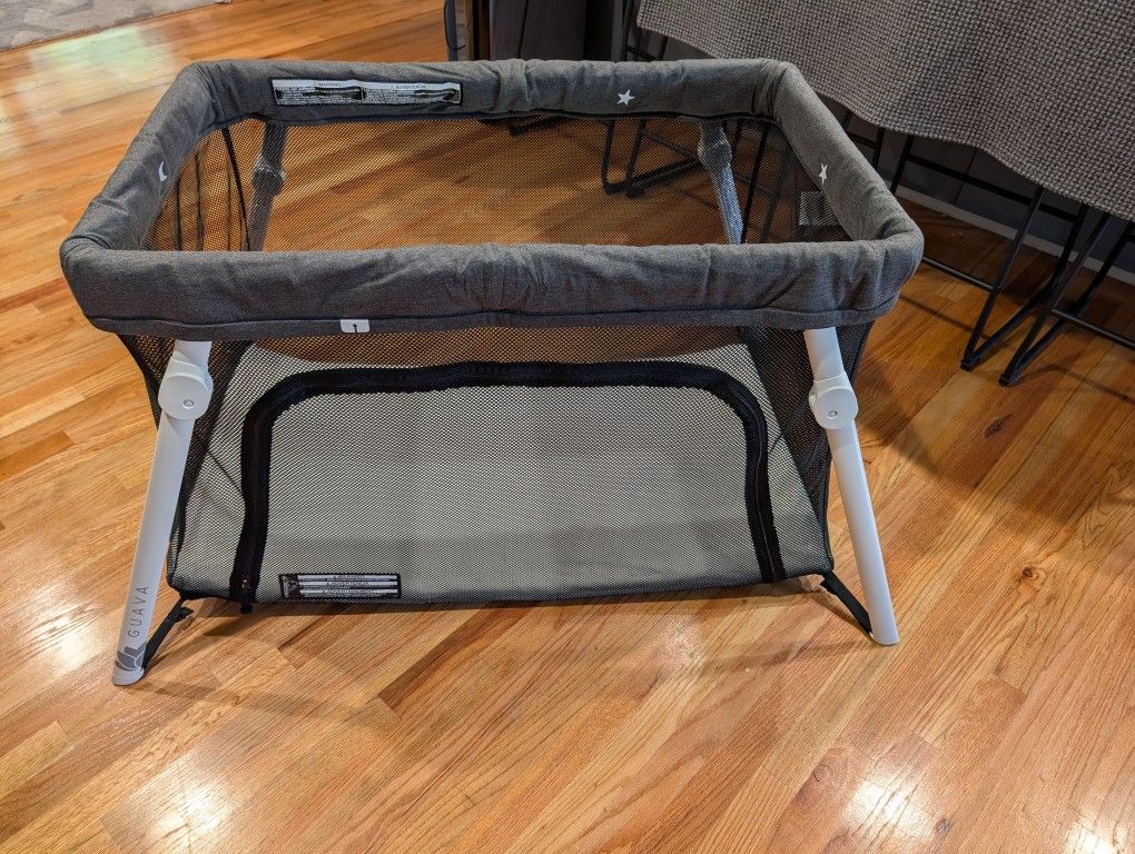 Guava Family Lotus Travel Crib