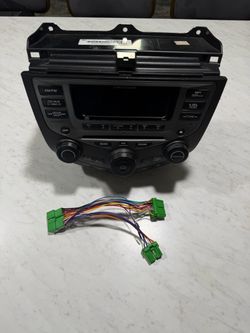2003-2007 6 disc cd changer radio stereo headset