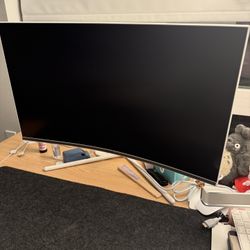 Samsung UR59 Series 32-Inch ViewFinity 4K UHD (3840x2160) Curved Monitor, HDMI, DisplayPort, 3-Sided